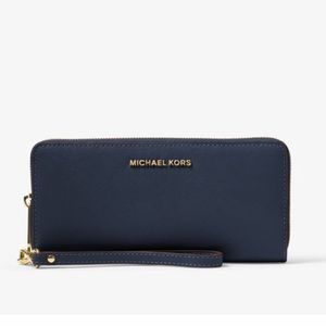 Michael Kors large wristlet wallet